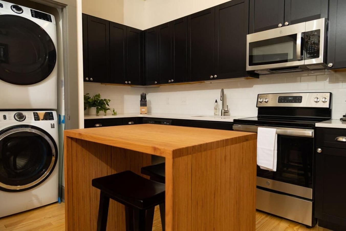 Luxury Multi-Unit Historic Building Near Downtown Apartment โรอาโนก ภายนอก รูปภาพ
